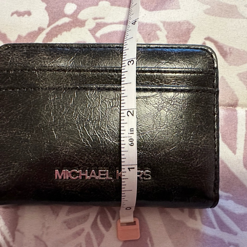 Michael Kors Shiny Black Card Holder - Picture 4 of 9